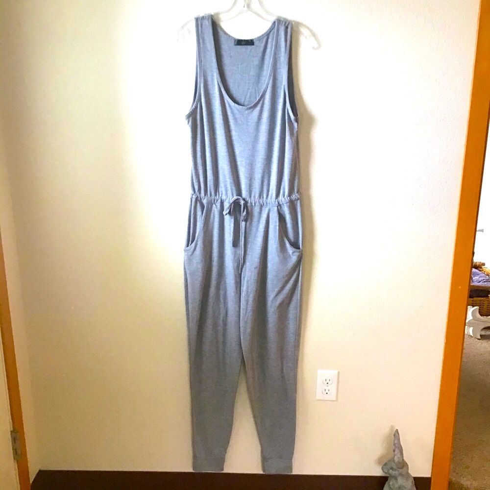 Misguided jumpsuit, pockets, drawstring waist.
